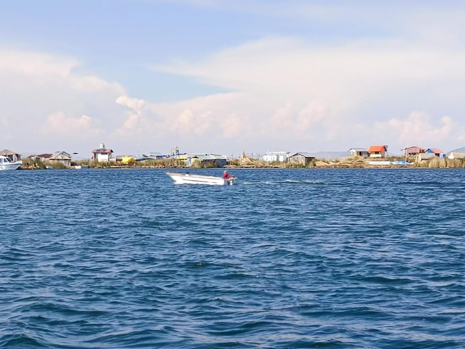 Hostal Vista Al Lago Titicaca פונו מראה חיצוני תמונה