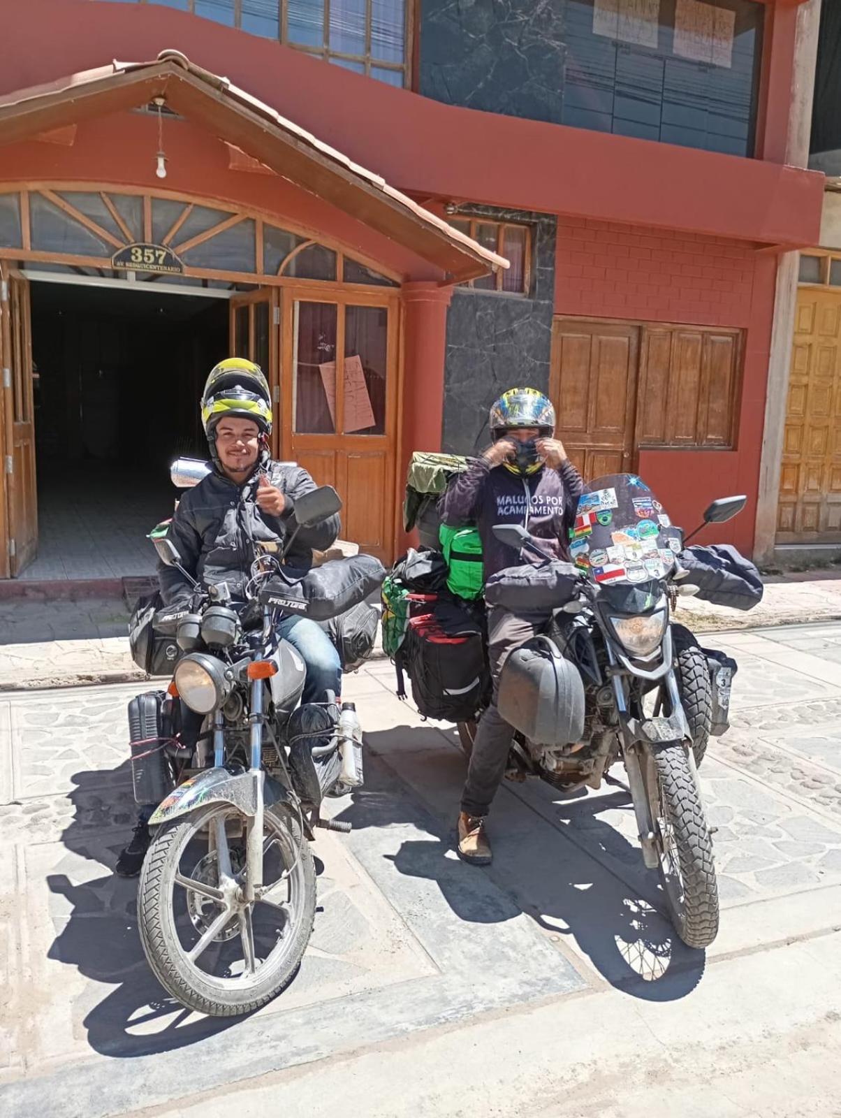 Hostal Vista Al Lago Titicaca פונו מראה חיצוני תמונה