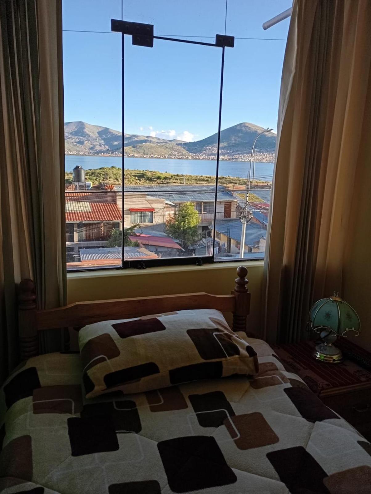 Hostal Vista Al Lago Titicaca פונו מראה חיצוני תמונה